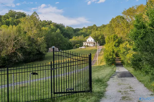 Elkmont, AL 35620,28726 Ragsdale Creek Road