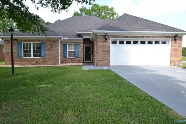 111 Lindsey Lane, Snead, AL 35952