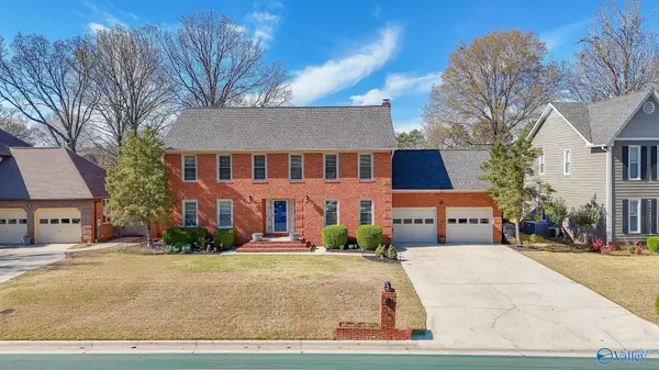 1209 Regency Blvd, Decatur, AL 35601