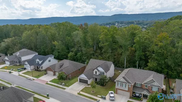 Owens Cross Roads, AL 35763,7106 Kingsbridge Lane