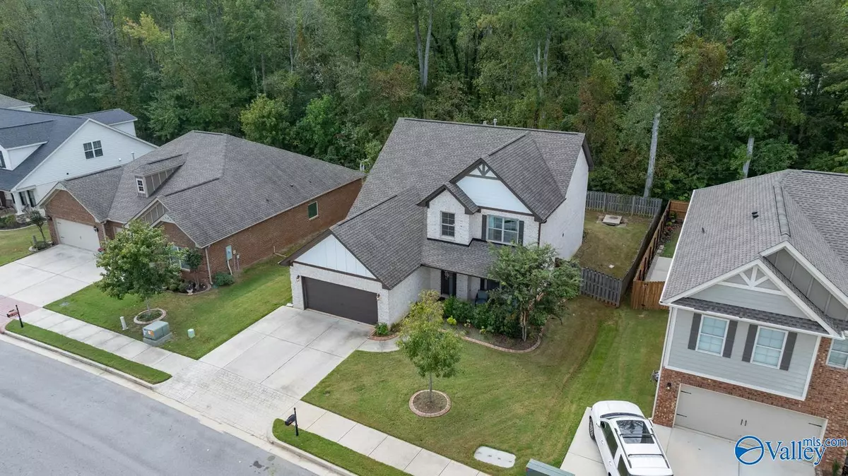 Owens Cross Roads, AL 35763,7106 Kingsbridge Lane