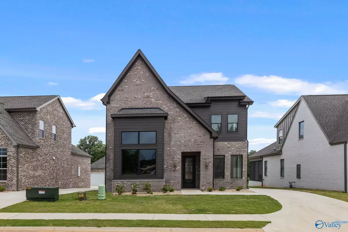 Tuscumbia, AL 35674,205 Fame Avenue