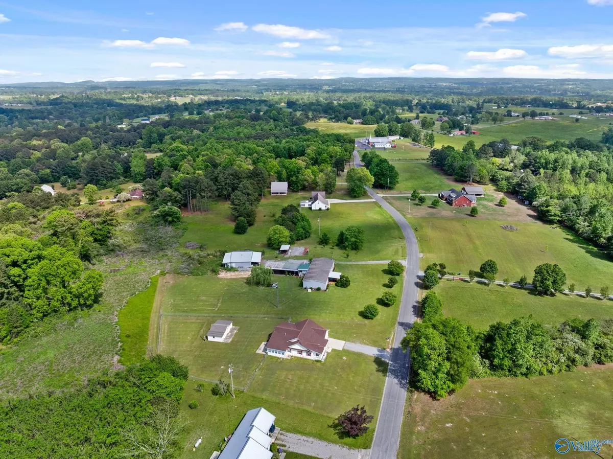 Holly Pond, AL 35083,845 County Road 1728