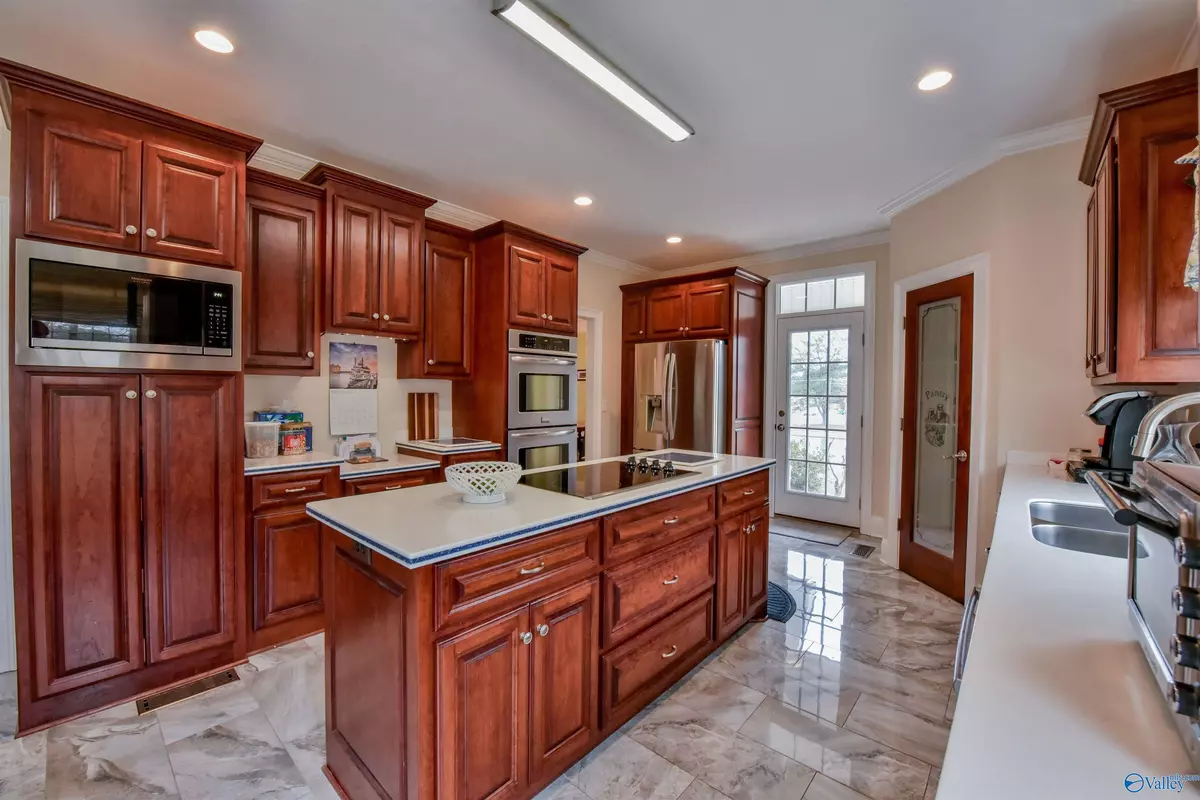 Fosters, AL 35463,13465 US Highway 11 S