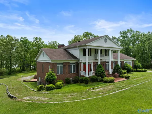 Russellville, AL 35653,158 Mackay Road