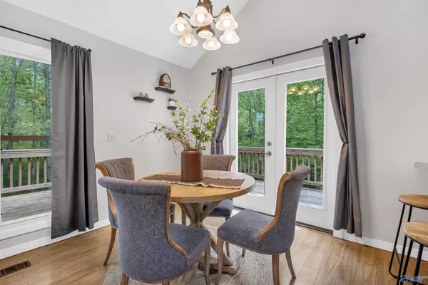 Cullman, AL 35058,591 County Road 1427