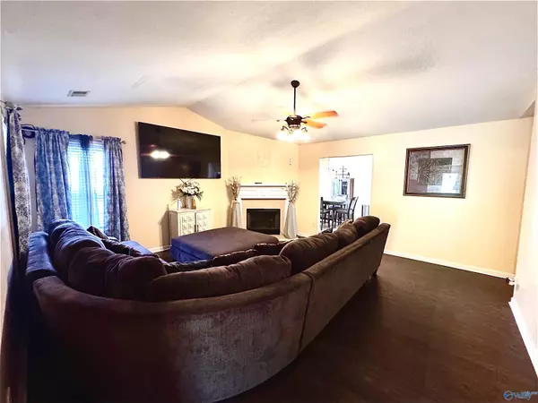 Toney, AL 35773,11799 Pulaski Pike