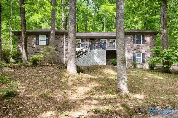 Owens Cross Roads, AL 35763,126 SE Catherine Drive