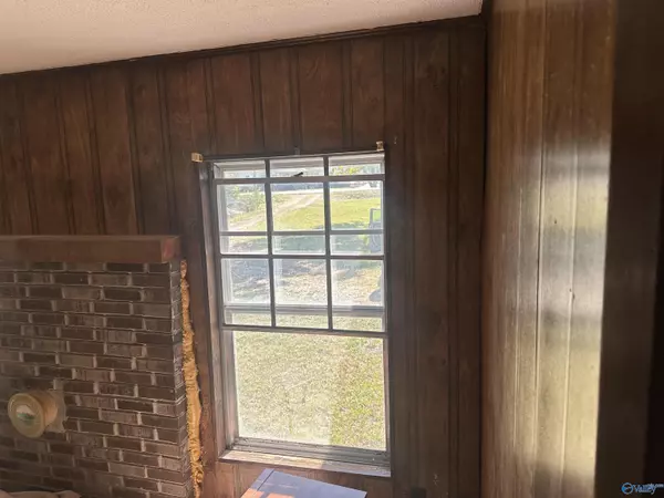 Moulton, AL 35619,8271 Al Hwy 36 W