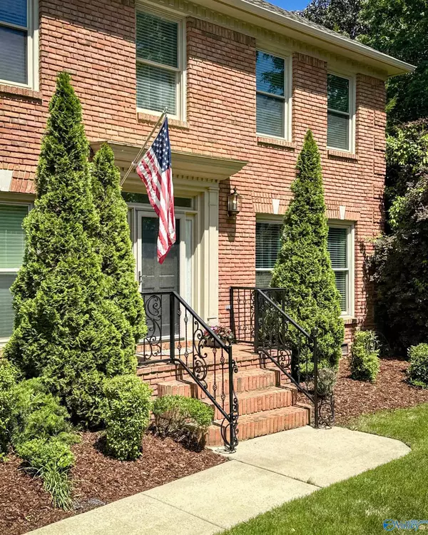 Decatur, AL 35601,2418 Surrey Lane