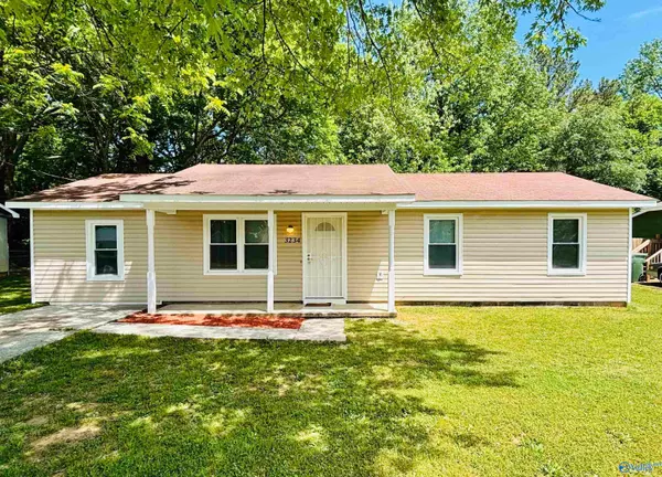 3234 Uvalde Lane NW, Huntsville, AL 35810