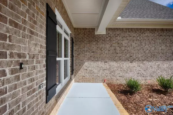 Gurley, AL 35748,11 Devereux Place