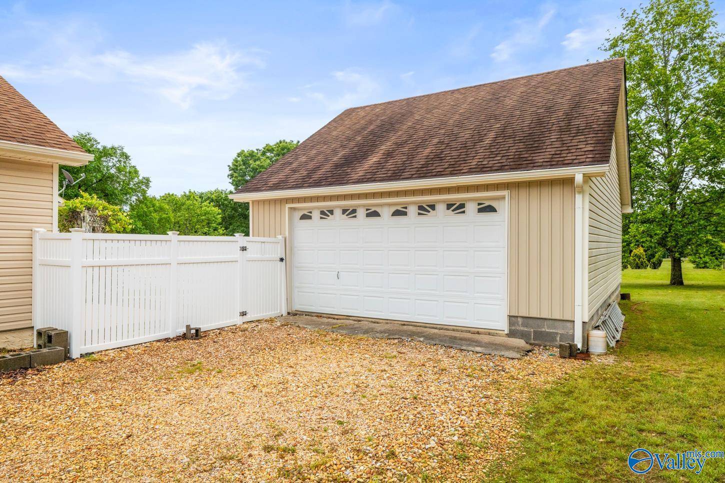 Harvest, AL 35749,102 Grayhorse Drive NW