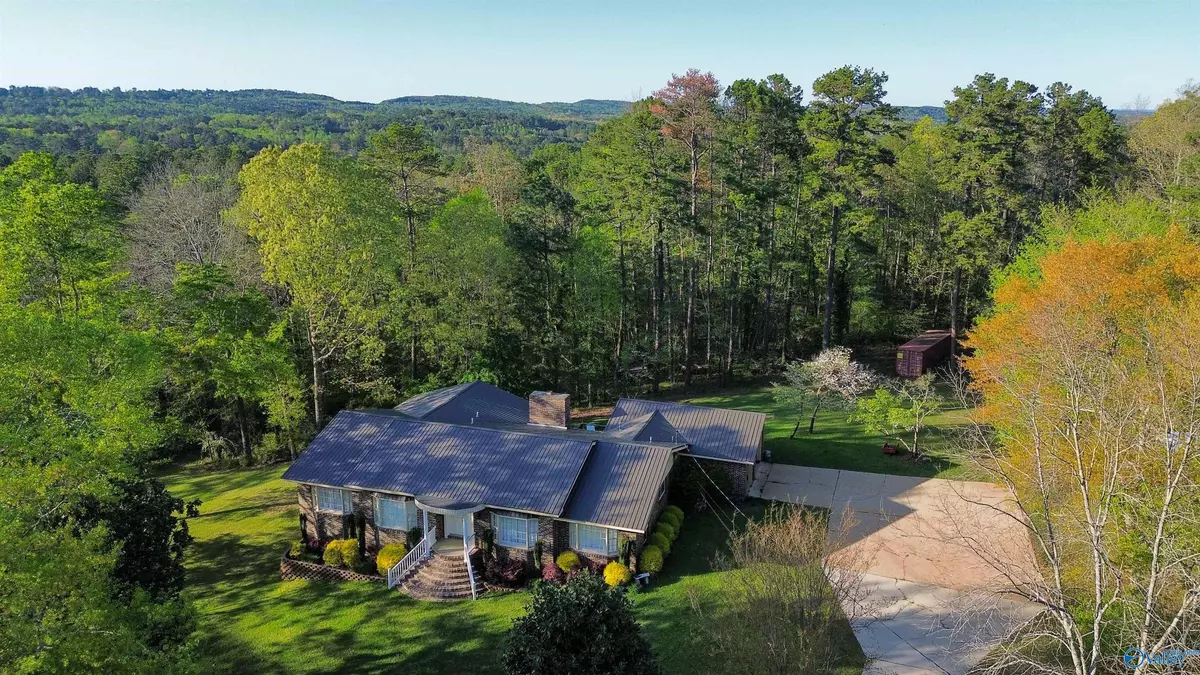 Gadsden, AL 35904,408 Robin Circle