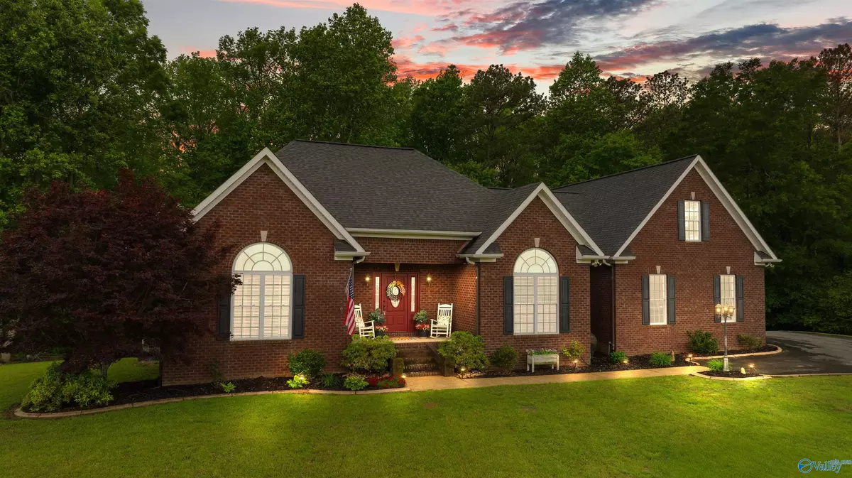 Fyffe, AL 35971,152 West Drive