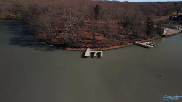 Muscle Shoals, AL 35661,32 Grandview Drive