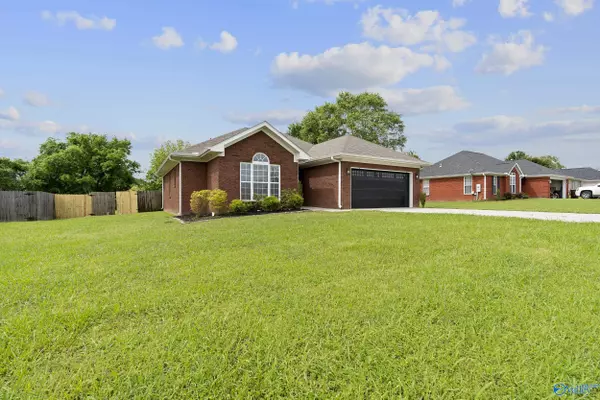 Athens, AL 35613,18181 Belmont Circle
