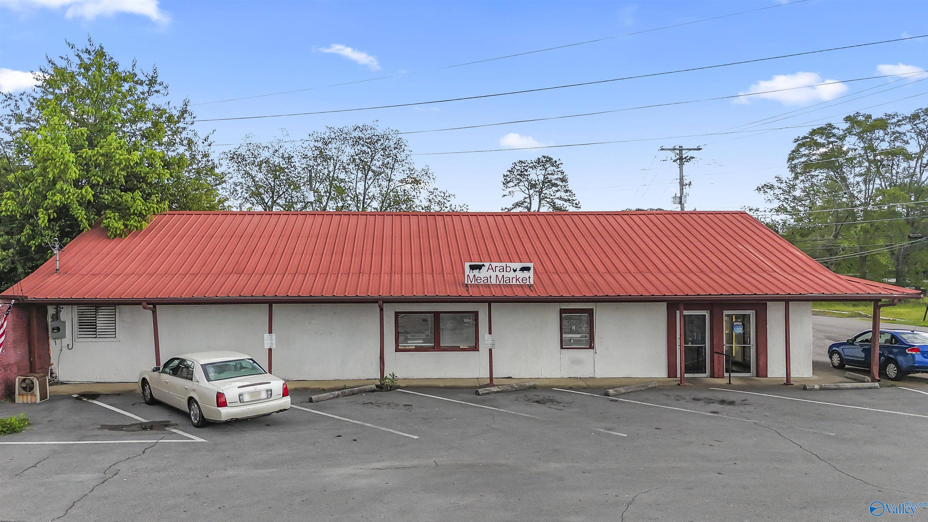 10 N Main Street, Arab, AL 35016