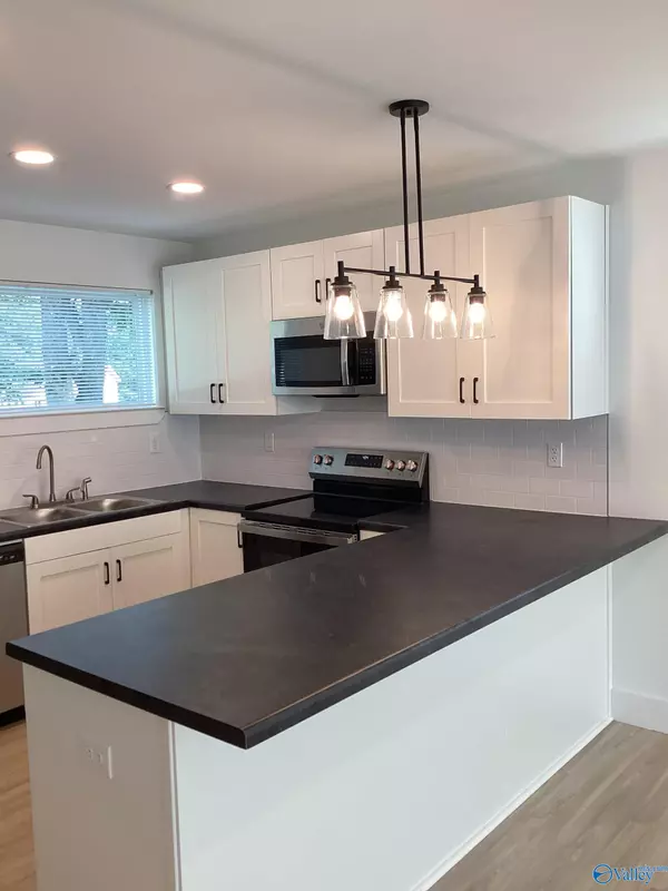 Huntsville, AL 35811,110 NE Lacy Lane NE