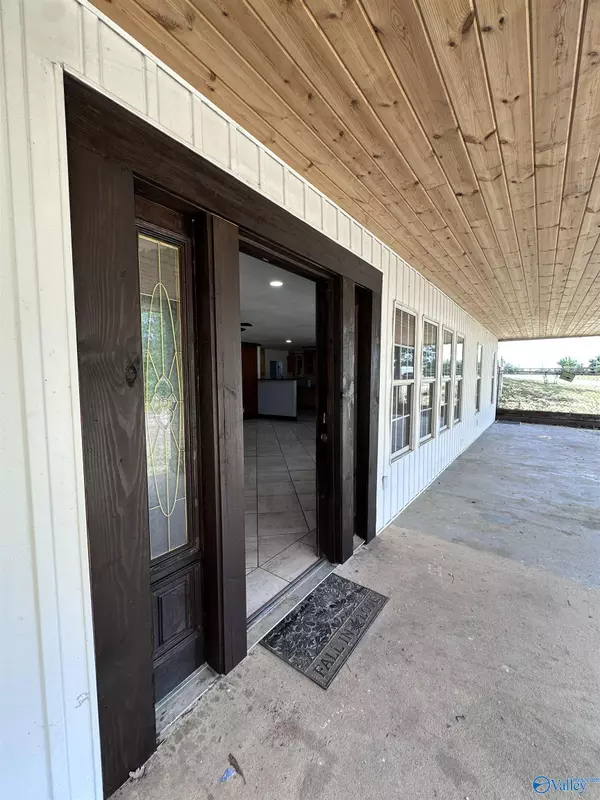 321 County Road 1818, Arab, AL 35016