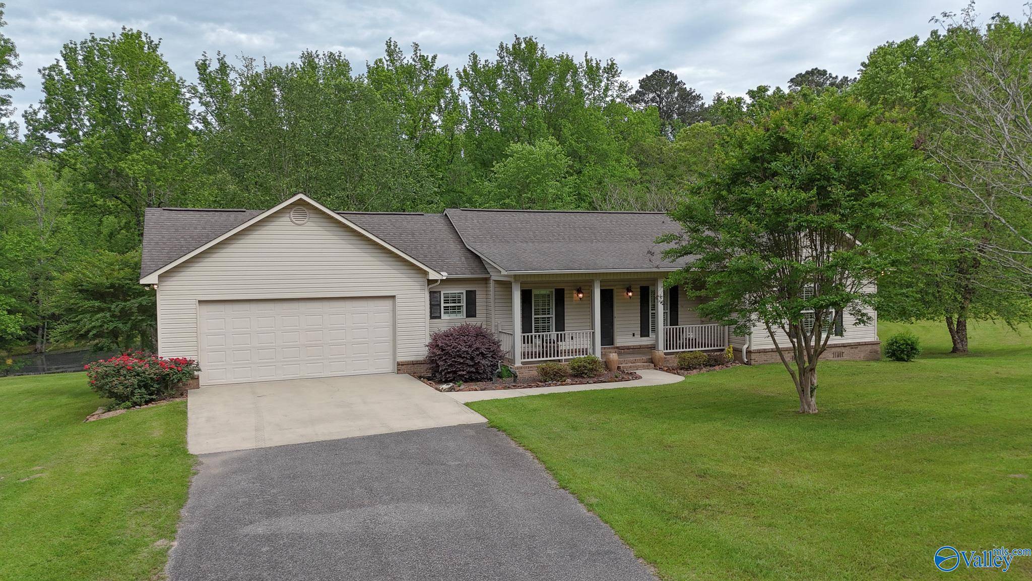 3566 Bexar Avenue W, Hamilton, AL 35570