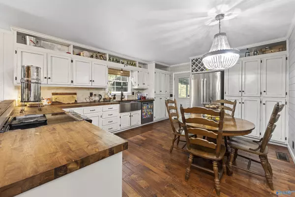 Cullman, AL 35058,148 County Road 1304