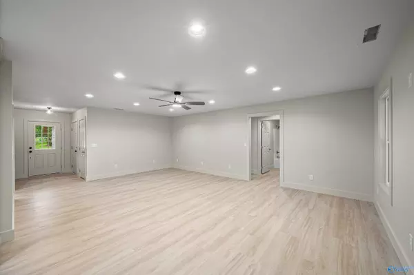 Fort Payne, AL 35968,40 County Road 1009