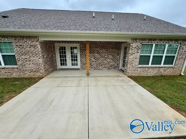 Athens, AL 35613,16776 Mooresville Road