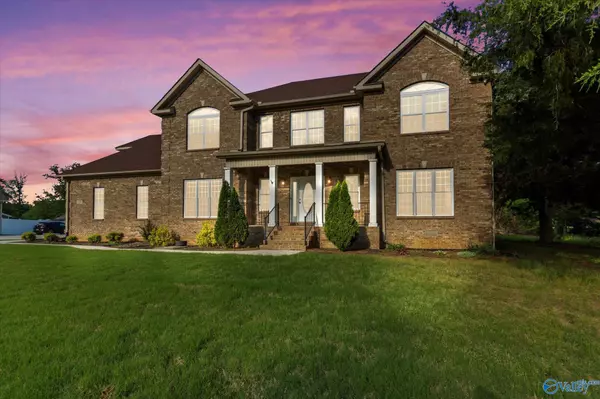 123 Coyote Creek Road,  Meridianville,  AL 35759