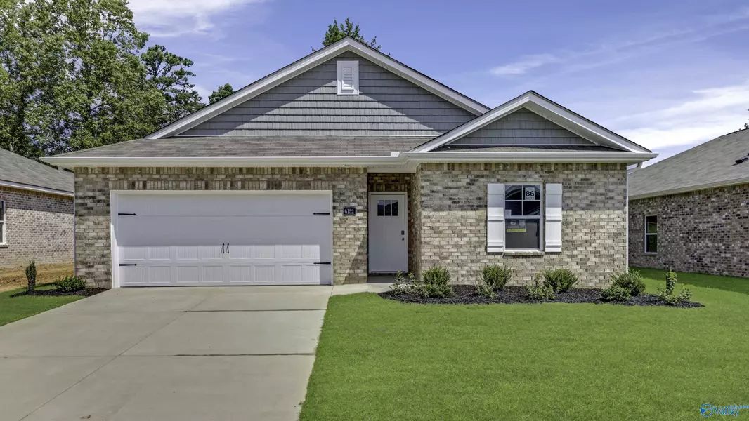 6152 Feather Way SE, Owens Cross Roads, AL 35763