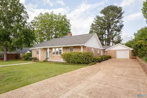 Sheffield, AL 35660,1912 E 31st Street