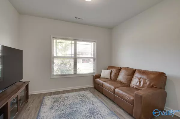 Owens Cross Roads, AL 35763,4304 Adventura Drive