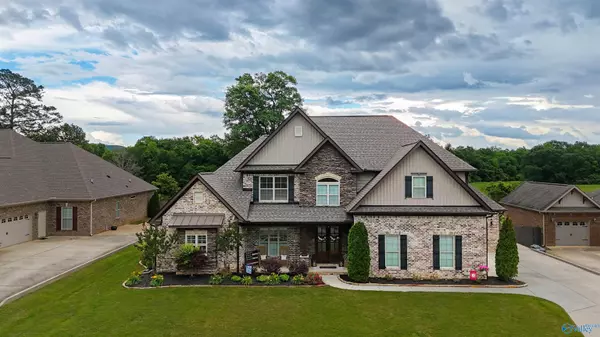 8554 Sedgebrook Drive SE, Owens Cross Roads, AL 35763