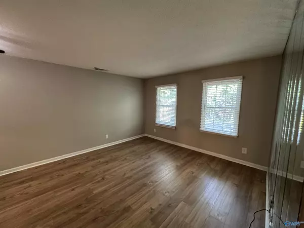 Huntsville, AL 35802,2080 Woodlawn Drive #0