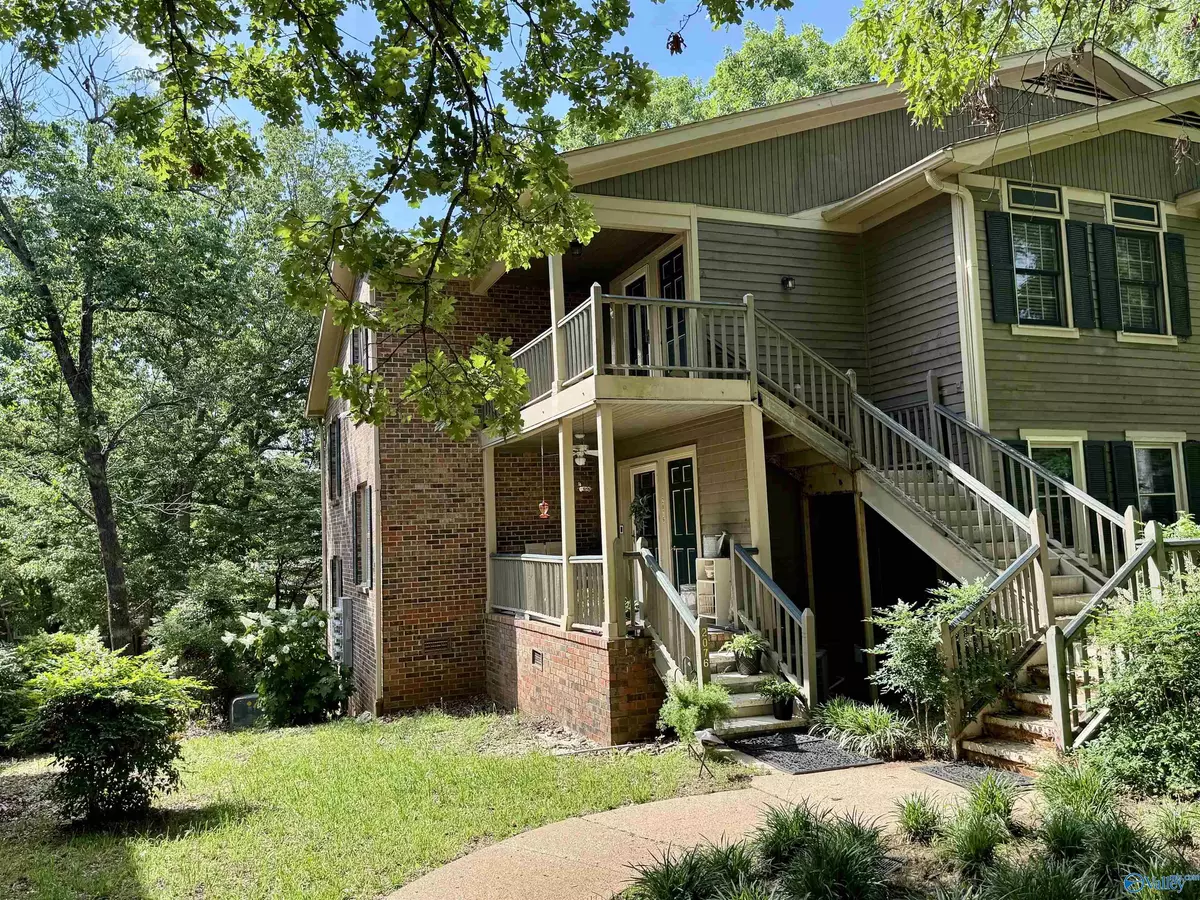 Huntsville, AL 35802,2080 Woodlawn Drive #0