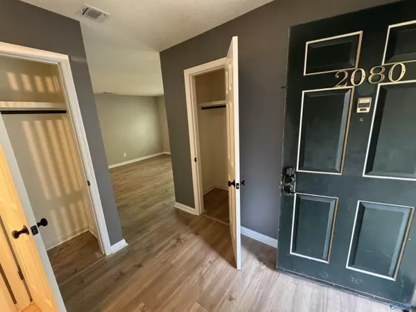 Huntsville, AL 35802,2080 Woodlawn Drive #0