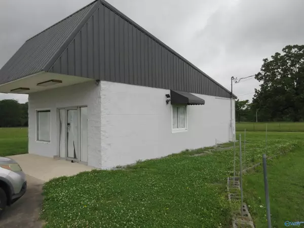 21551 Alabama Highway 79, Scottsboro, AL 35768