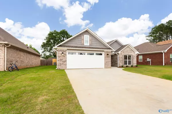 Glencoe, AL 35905,124 Glen Oaks Circle