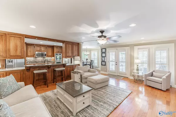 406 Zandale Drive SW, Huntsville, AL 35801