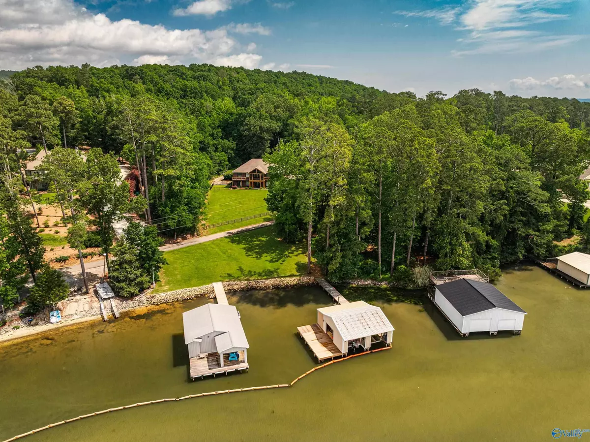 Scottsboro, AL 35769,511 Pine Island Circle
