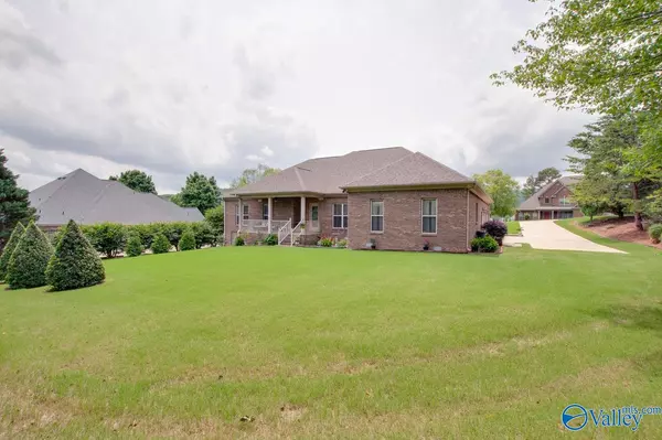 Owens Cross Roads, AL 35763,2701 Arbor Oak Drive SE