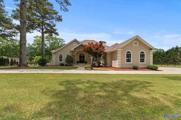 Owens Cross Roads, AL 35763,156 South Green Mountain Road