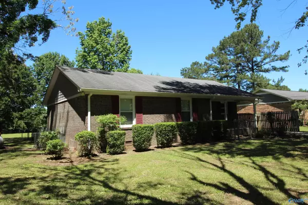195 Holly Lynn Lane, Hazel Green, AL 35750