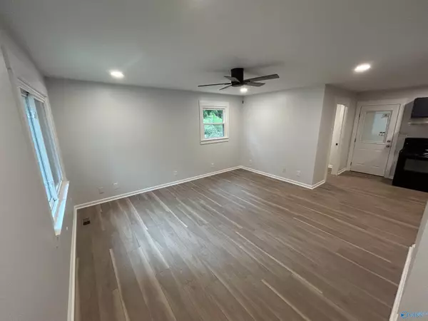 Hazel Green, AL 35750,578 West Limestone Road