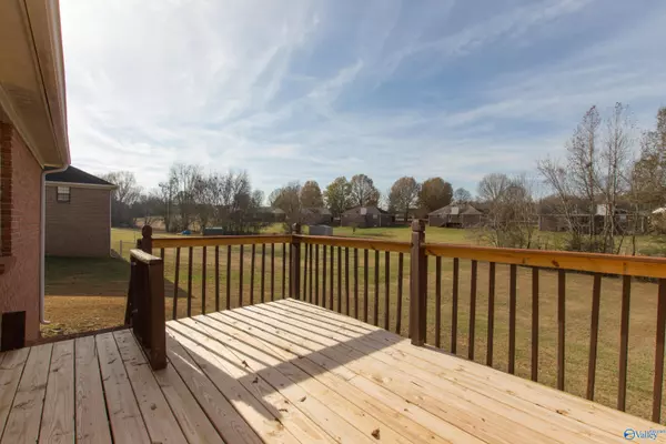 143 Laredo Circle,  Huntsville,  AL 35811