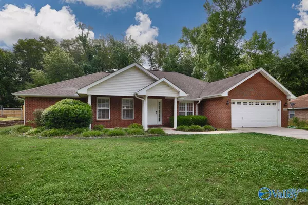 10320 Larkin Drive, Madison, AL 35756