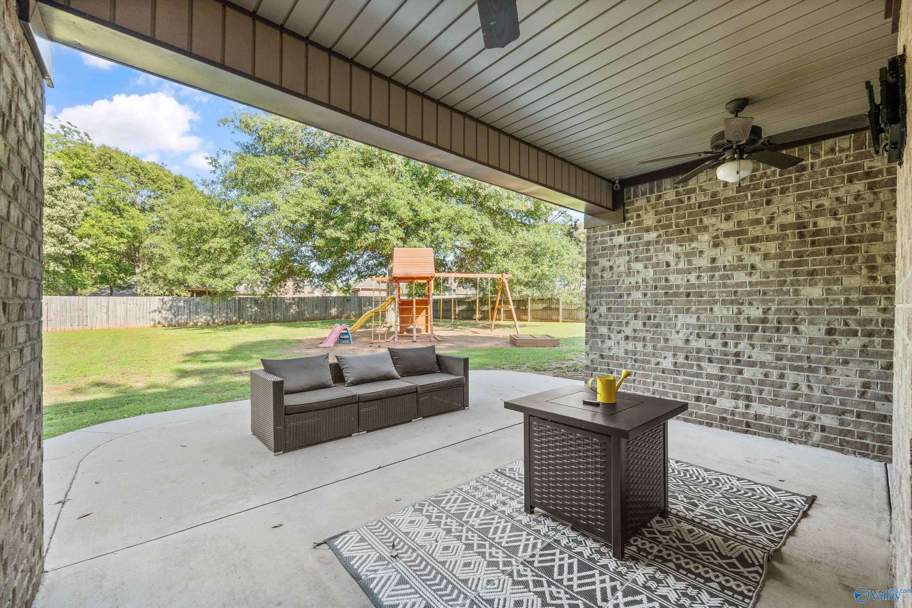 119 Saint Clair Lane, Huntsville, AL 35811