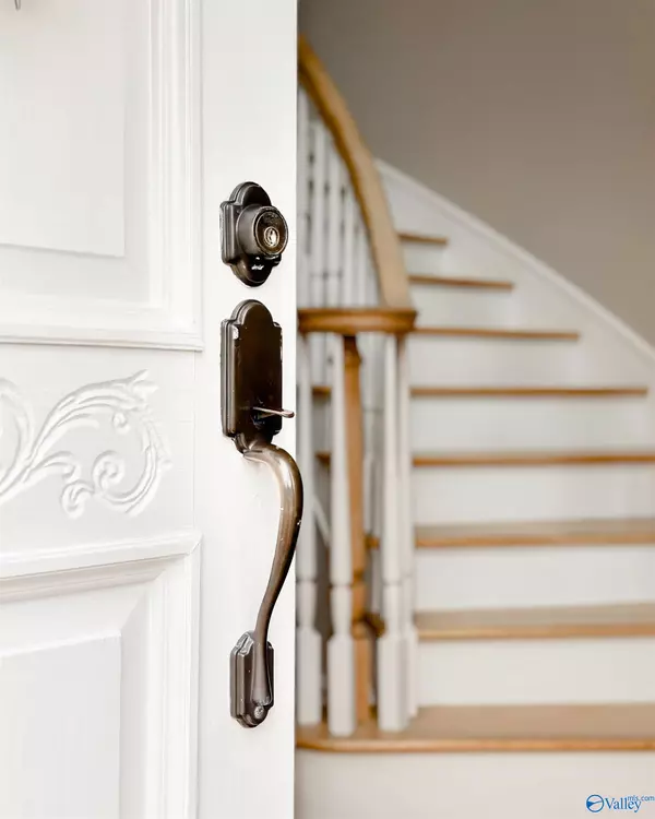 Decatur, AL 35603,904 Whispering Pines Trail