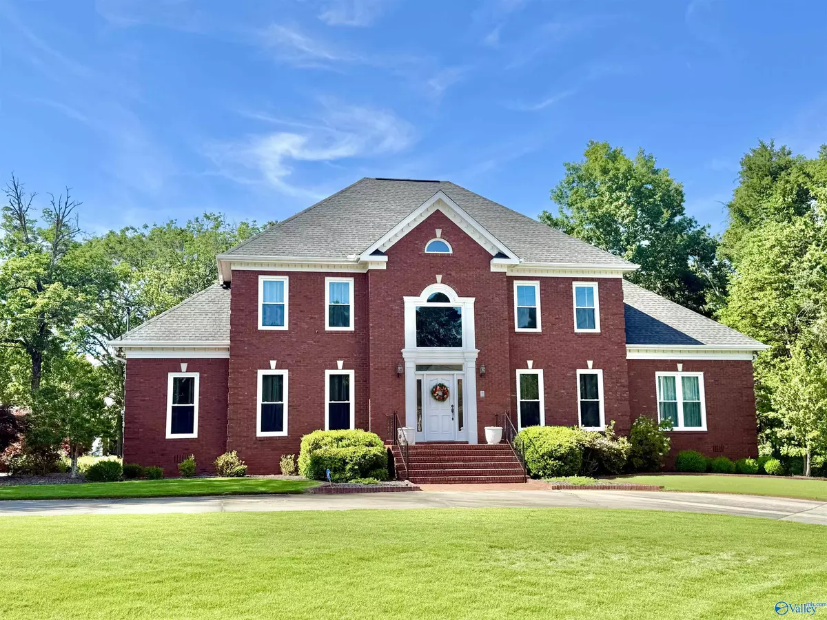 Decatur, AL 35603,904 Whispering Pines Trail