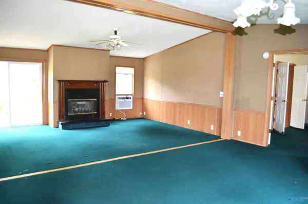 Dutton, AL 35744,3585 County Road 395